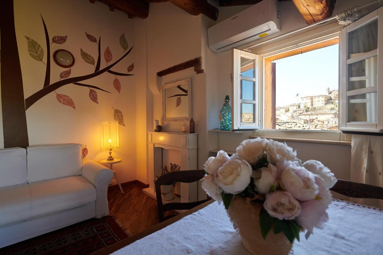Central- Views - Air Conditioning - Easy Parking -Self Check In Perugia Bagian luar foto