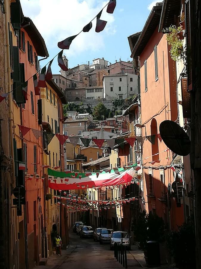Central- Views - Air Conditioning - Easy Parking -Self Check In Perugia Bagian luar foto