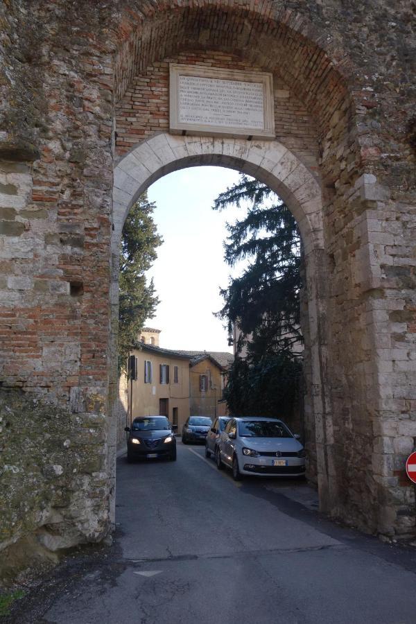 Central- Views - Air Conditioning - Easy Parking -Self Check In Perugia Bagian luar foto